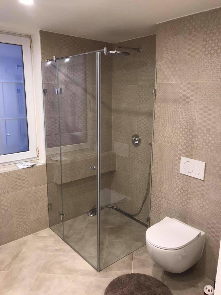 f6900fb8-5b13-4c70-8d54-9defe3447e3b